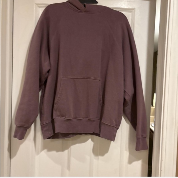 Aritzia TNA Purple Sweatshirt - Picture 4 of 4
